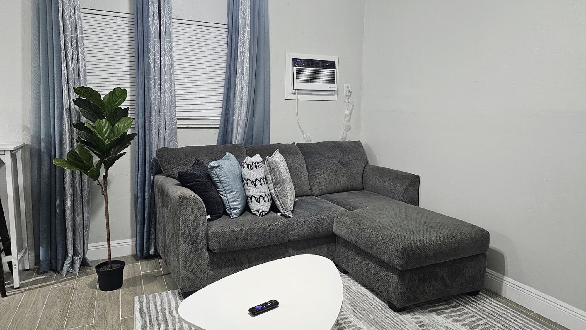 Big Tv Apartment 5 Miles From Hard Rock Casino Голлівуд Екстер'єр фото